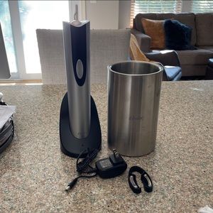 Oster cordless electric wine opener